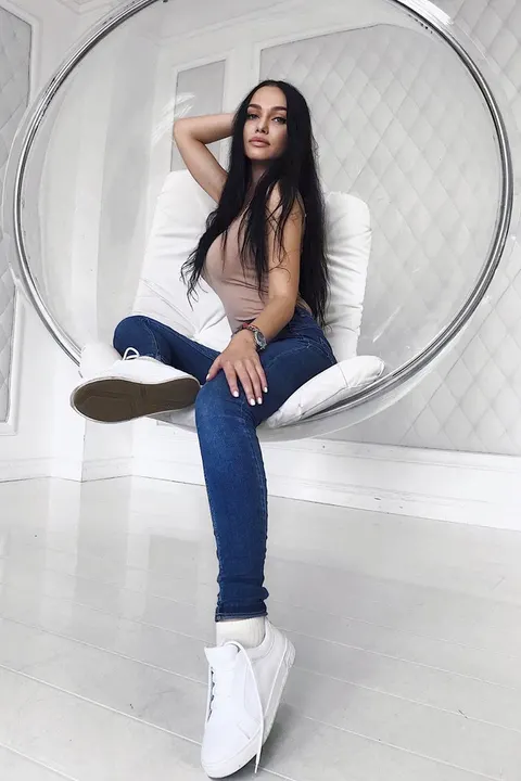 Alina — photo 8