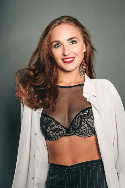 Juliya — photo 7