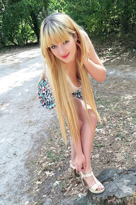 Julia — photo 7