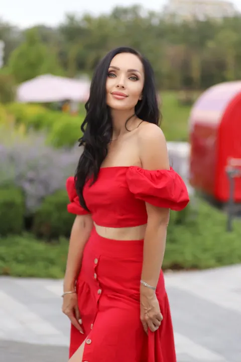 Elena — profile photo