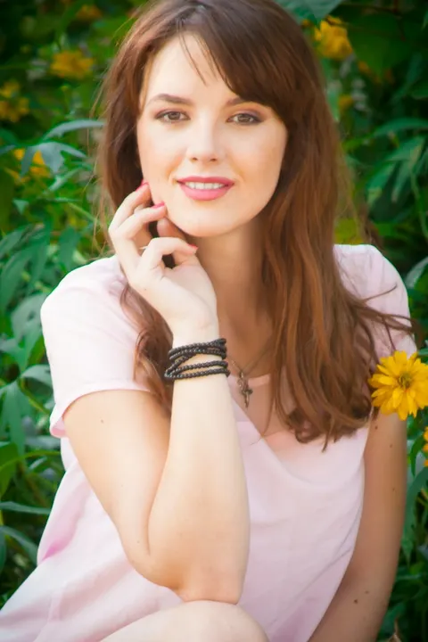Yuliia — photo 8