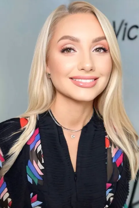 Yulia — photo 8
