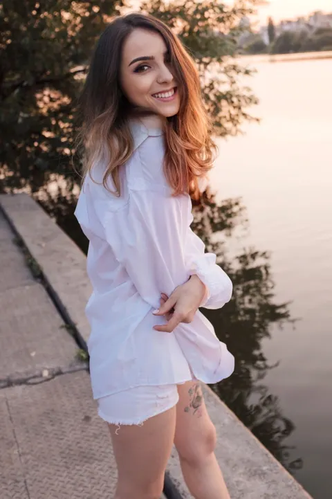 Julia — profile photo
