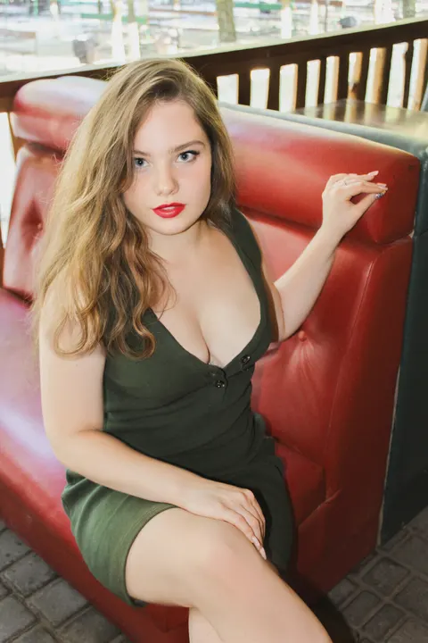 Karina — photo 7