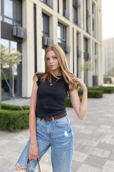 Yuliia — photo 5