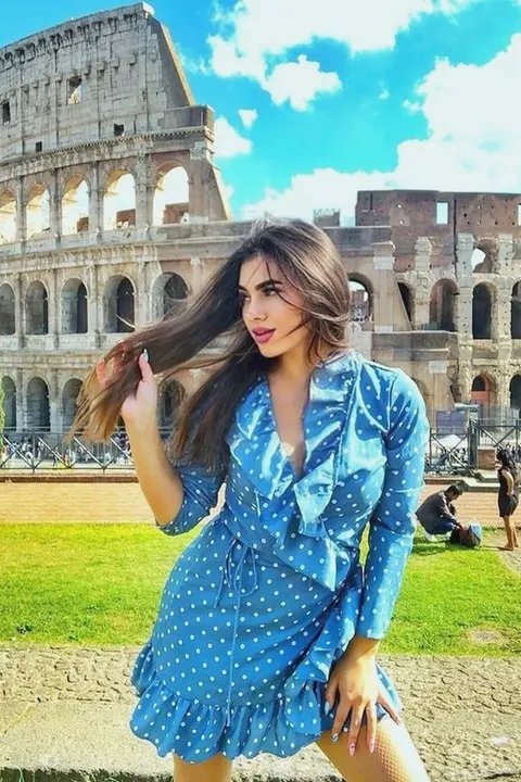 Elena — photo 7