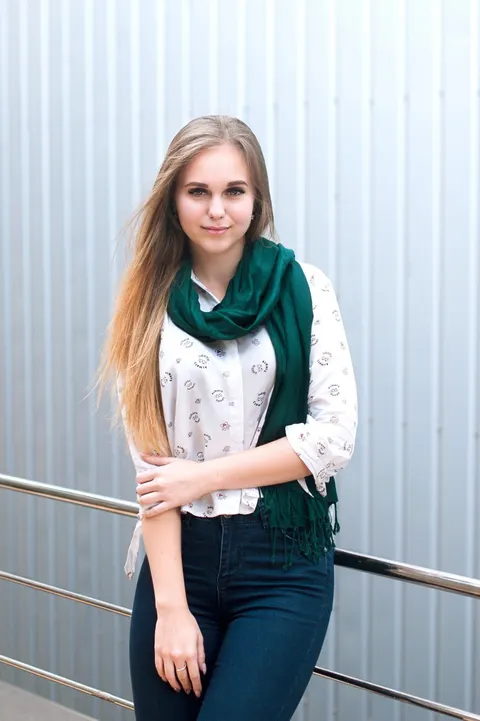 Julia — photo 7