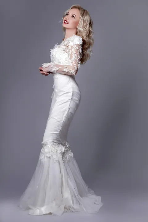 Elena — photo 6