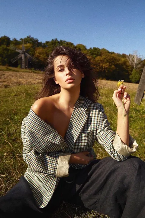 Oksana — photo 6