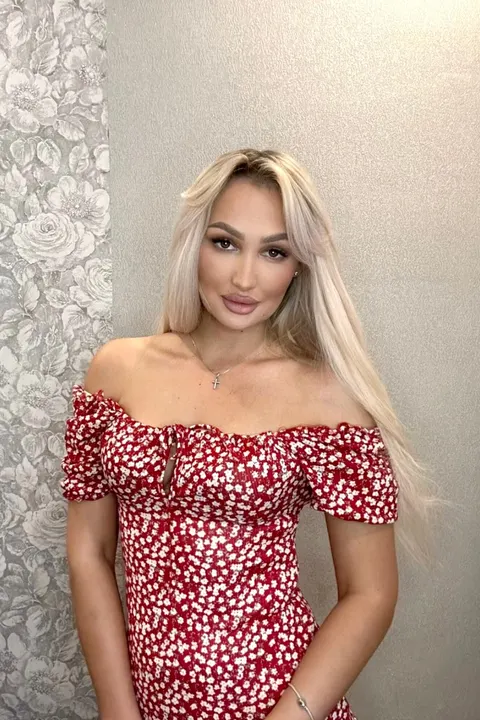 Larissa — photo 6