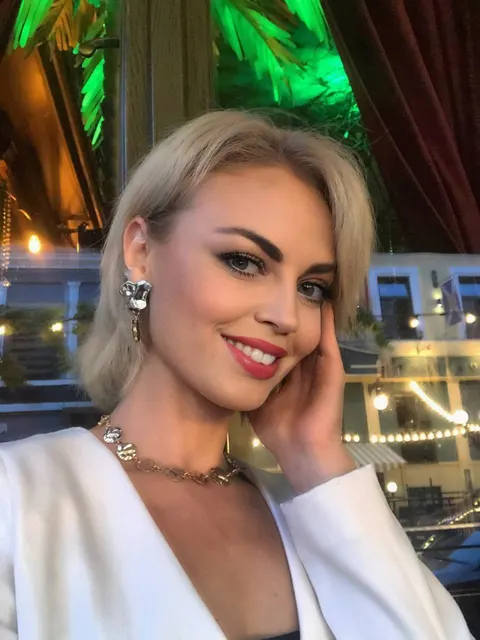Vika — photo 6