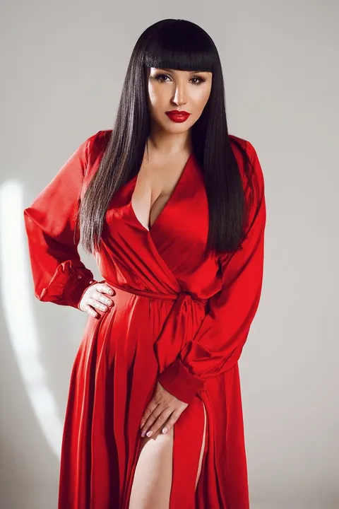 Elena — photo 6