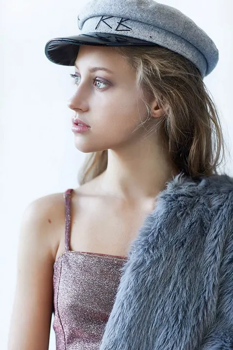 Alisa — photo 6