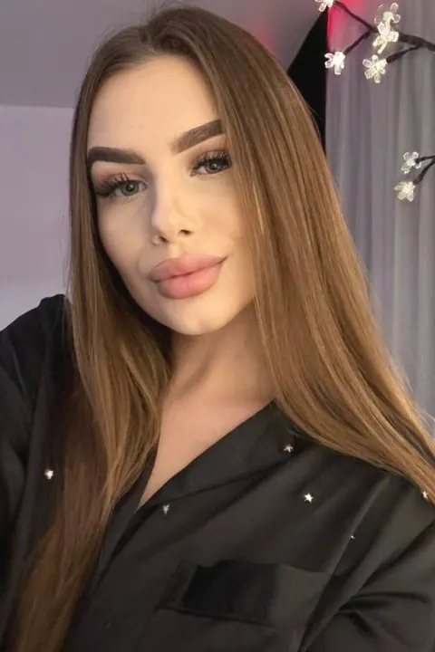 Veronica — photo 7