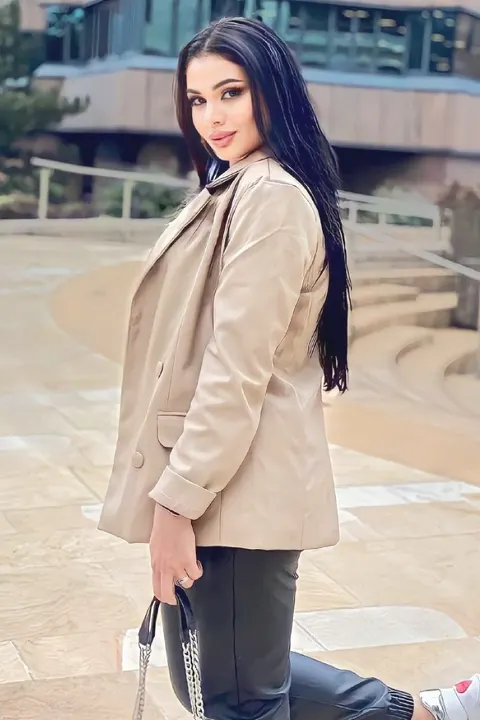 Elena — photo 8