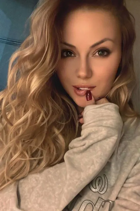 Maria — photo 6
