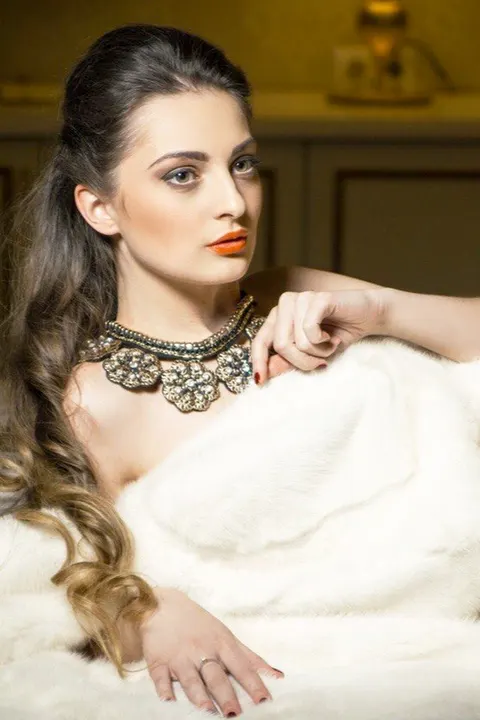 Karina — photo 7