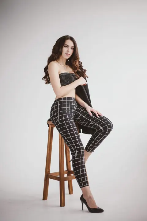 Elena — profile photo
