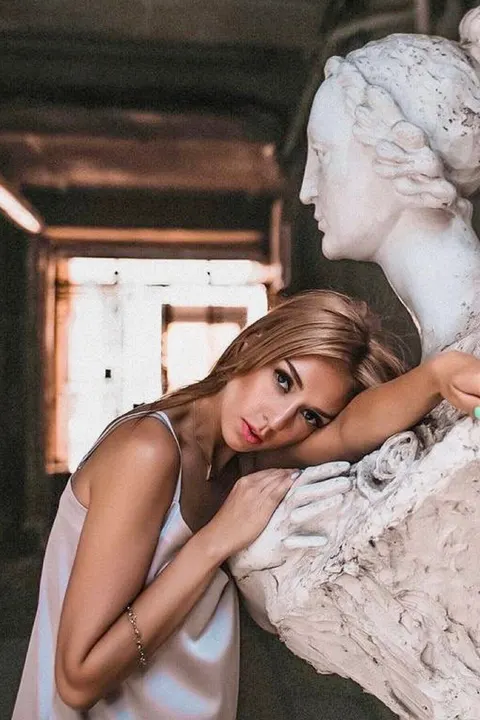 Julia — photo 6