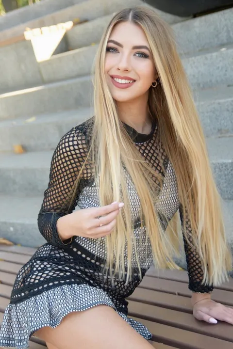 Karina — photo 7