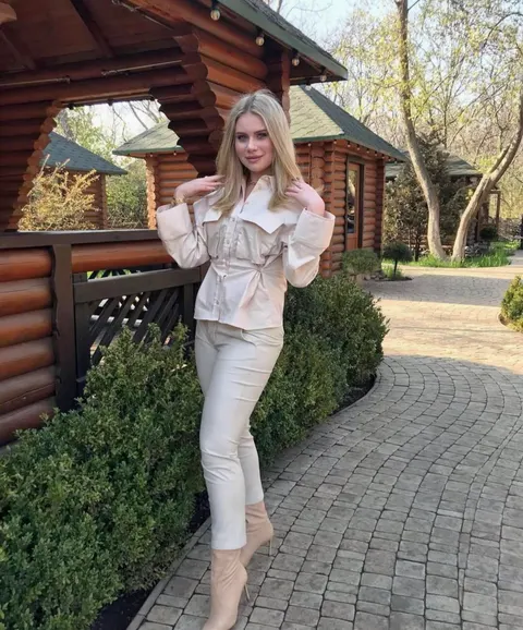 Olena — profile photo