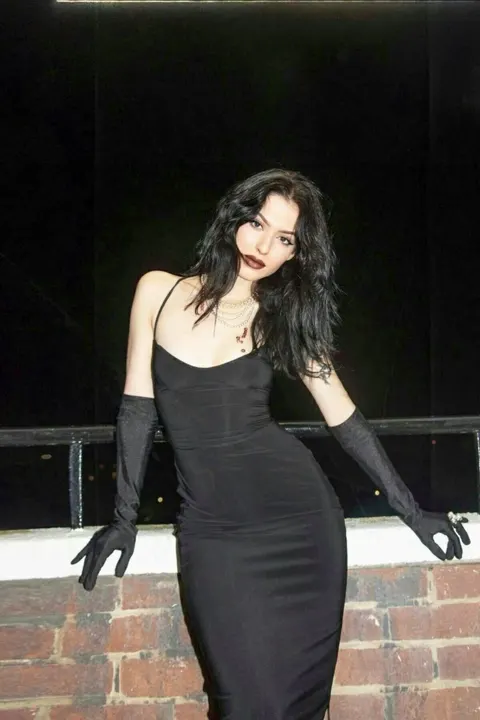 Anna — photo 7