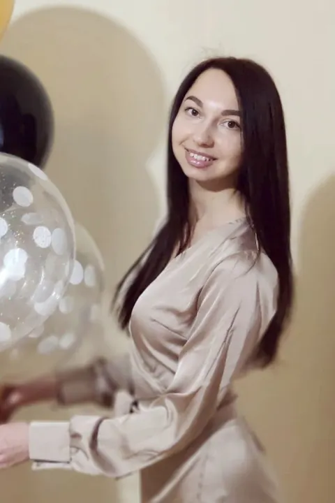 Julia — photo 6