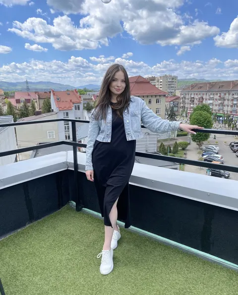 Anna — photo 7