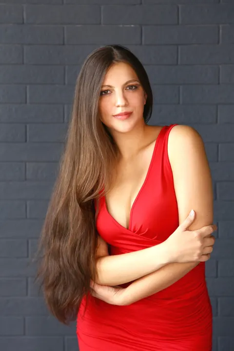 Yuliia — photo 6