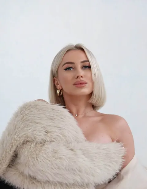 Alina — profile photo