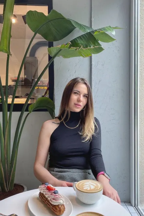Yuliia — photo 7