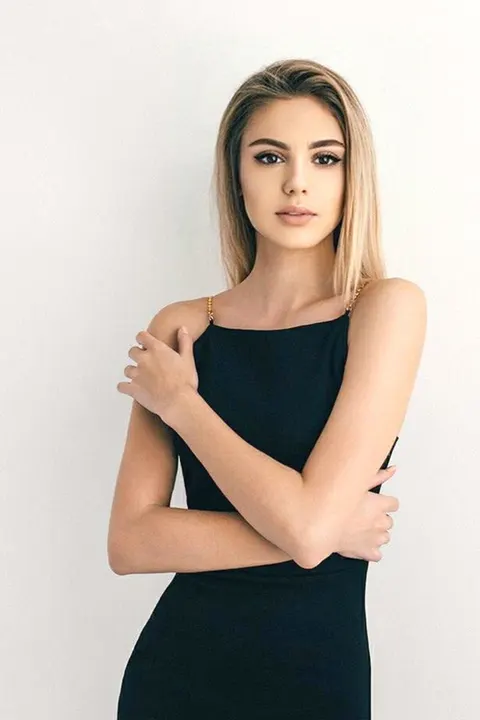 Yuliya — photo 6
