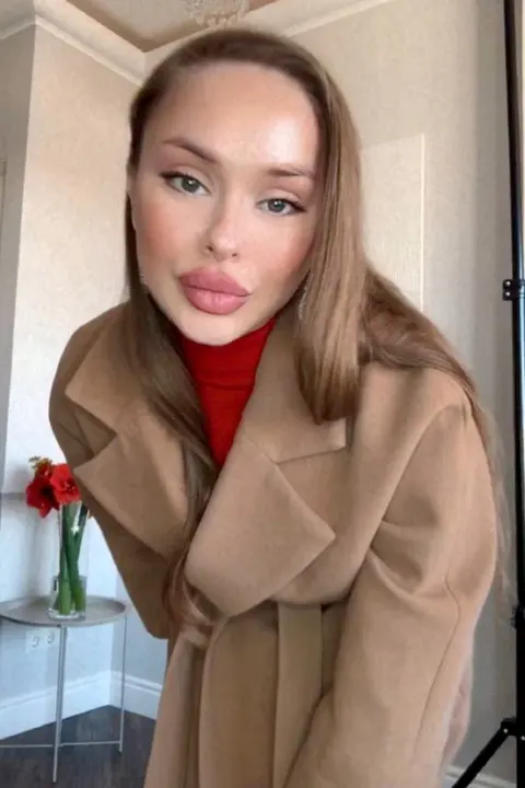 Viktoriia — photo 6