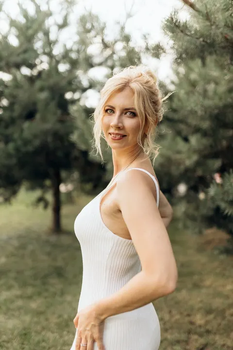 Julia — photo 8