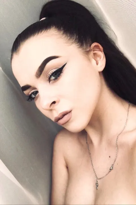 Alexandra — photo 7