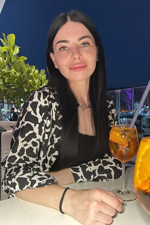 Julia — photo 8