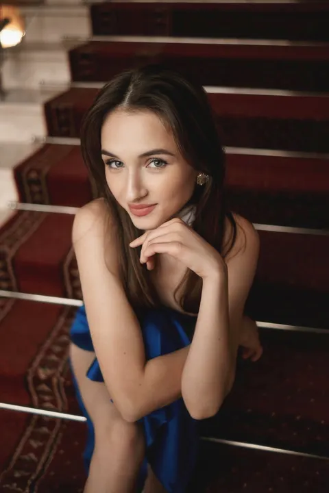 Julia — photo 8