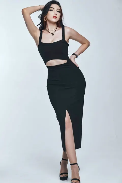 Julia — profile photo