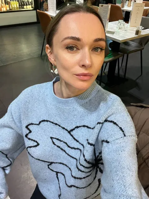 Elina — photo 8