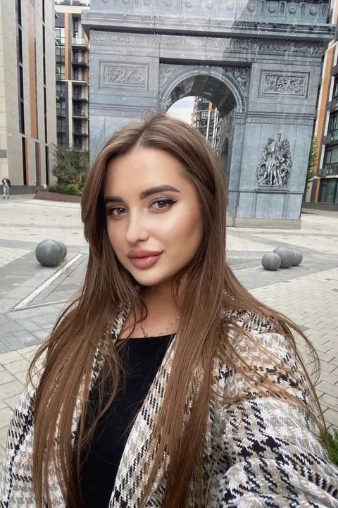 Julia — photo 8