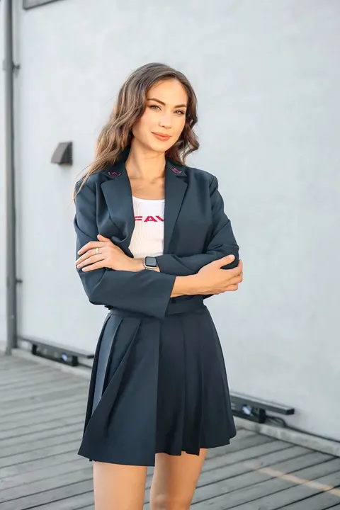 Julia — profile photo