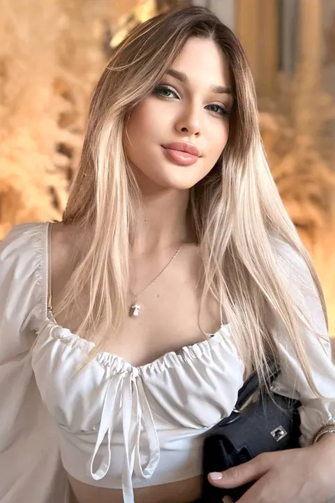Anna — photo 7