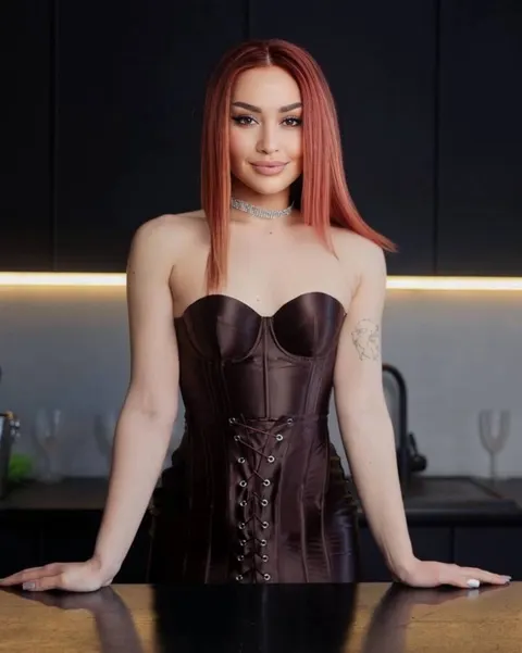 Alina — photo 7