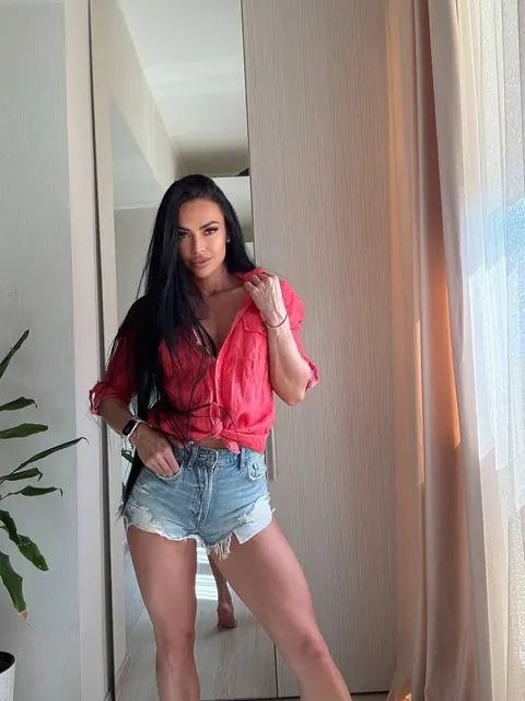 Elena — photo 5