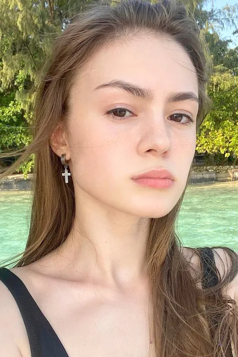 Amina — photo 5