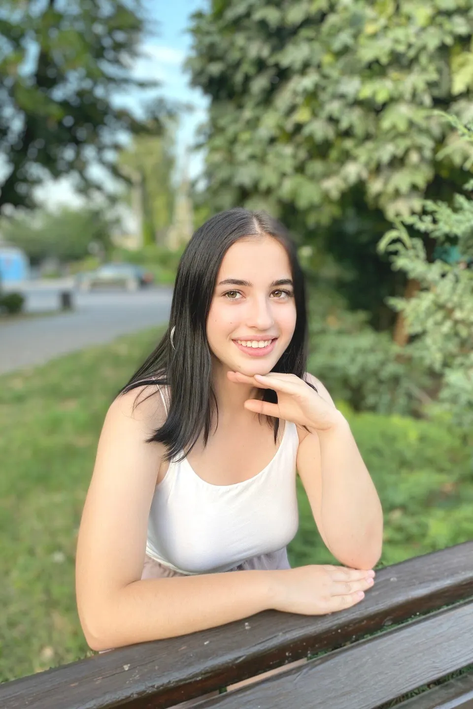 Yuliia — photo 4