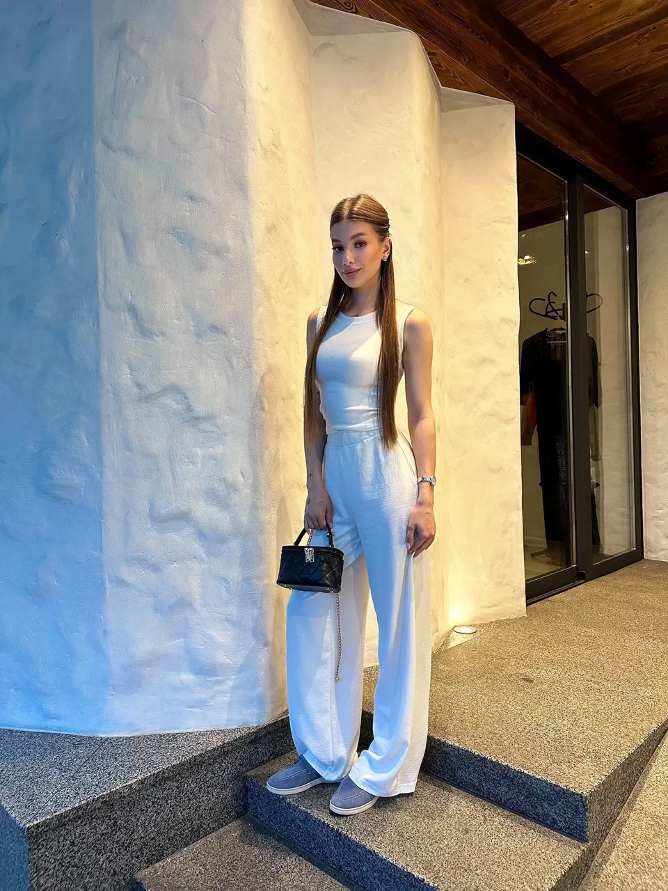 Angela — photo 4