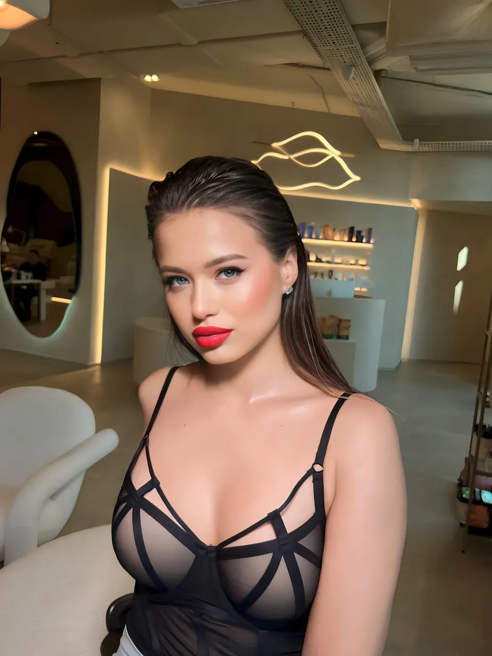 Karina — photo 3