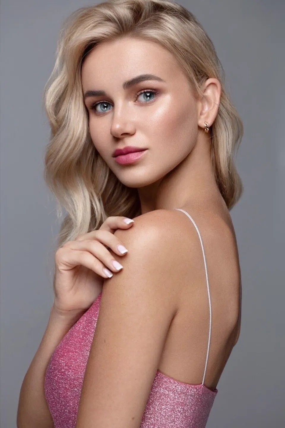 Viktoriia — photo 2
