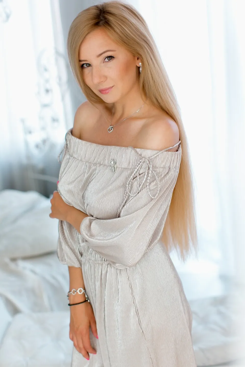 Elena — photo 4